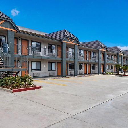 Hotel Hacienda At Ontario Ranch מראה חיצוני תמונה