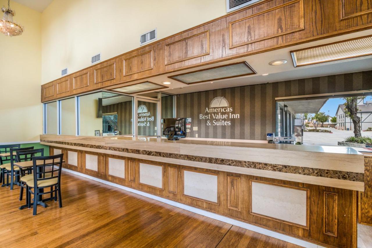 Hotel Hacienda At Ontario Ranch מראה חיצוני תמונה