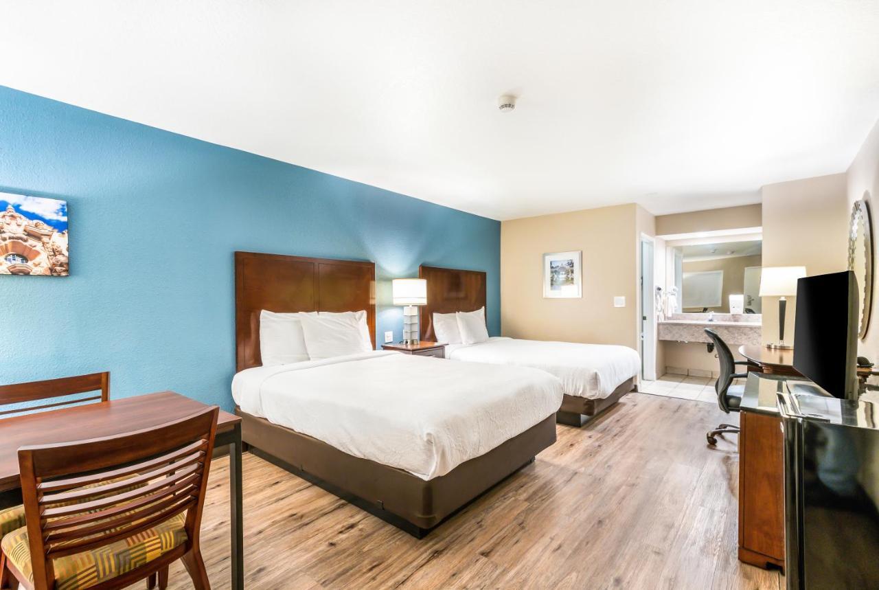 Hotel Hacienda At Ontario Ranch מראה חיצוני תמונה