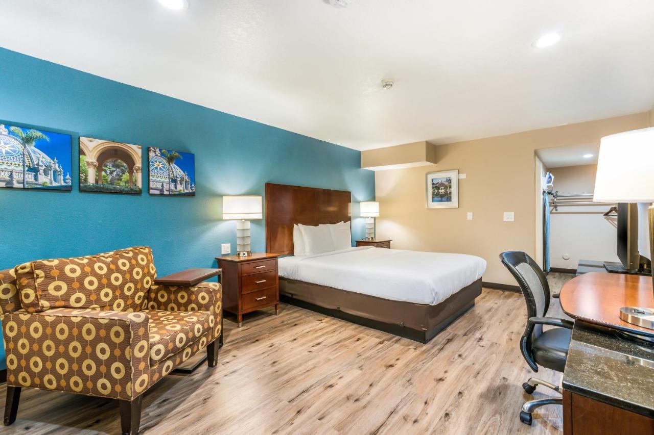 Hotel Hacienda At Ontario Ranch מראה חיצוני תמונה