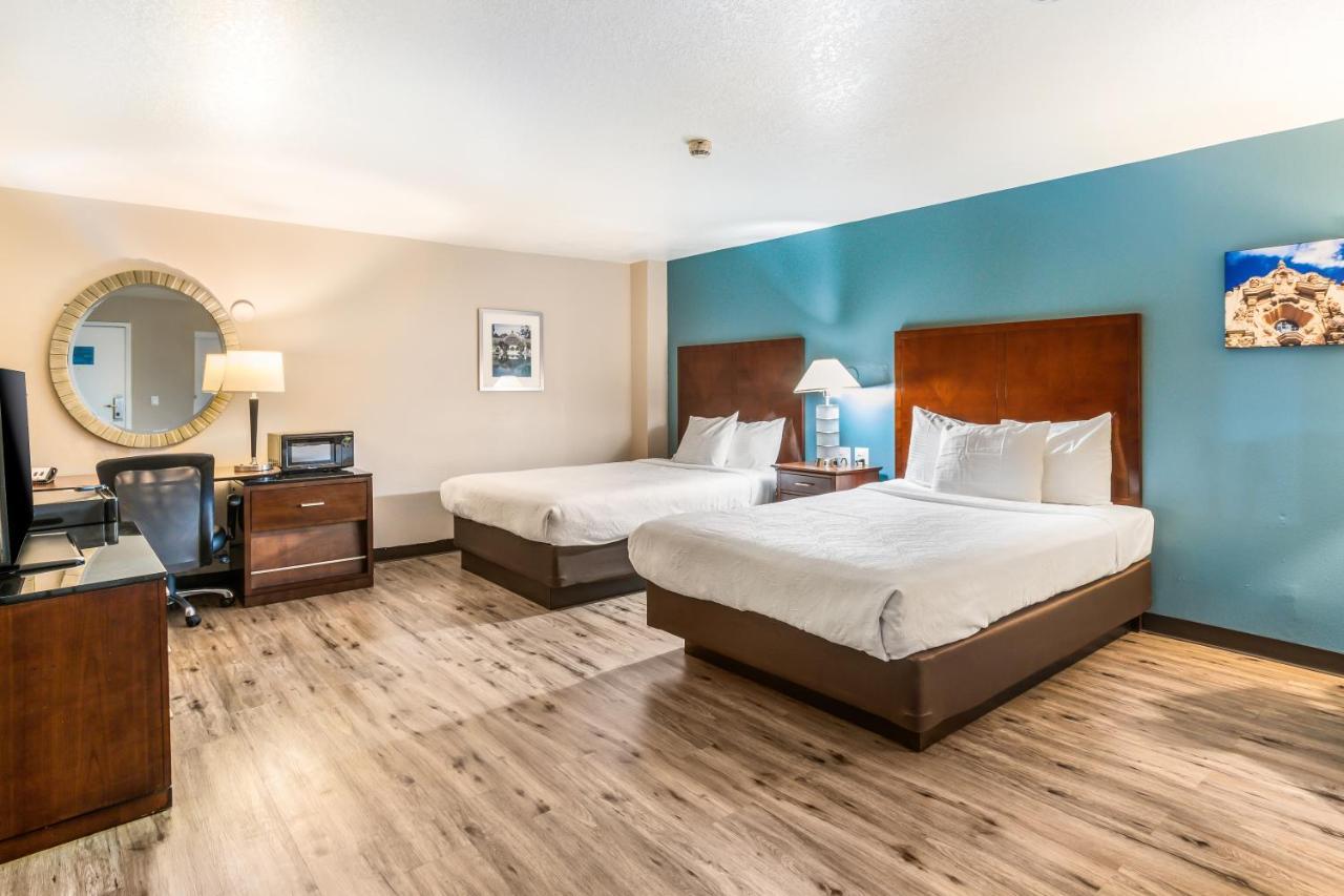 Hotel Hacienda At Ontario Ranch מראה חיצוני תמונה