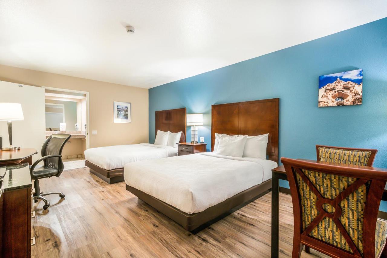 Hotel Hacienda At Ontario Ranch מראה חיצוני תמונה