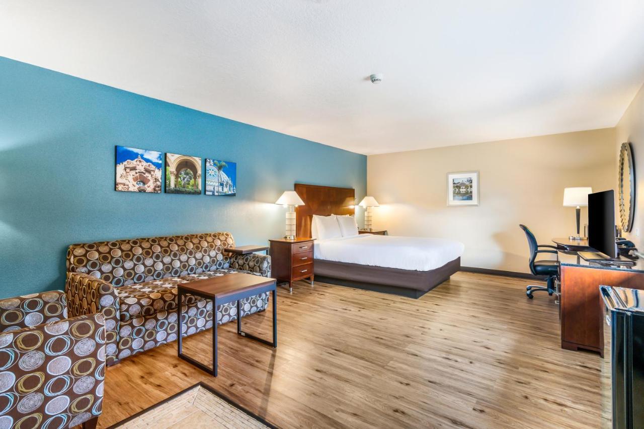 Hotel Hacienda At Ontario Ranch מראה חיצוני תמונה