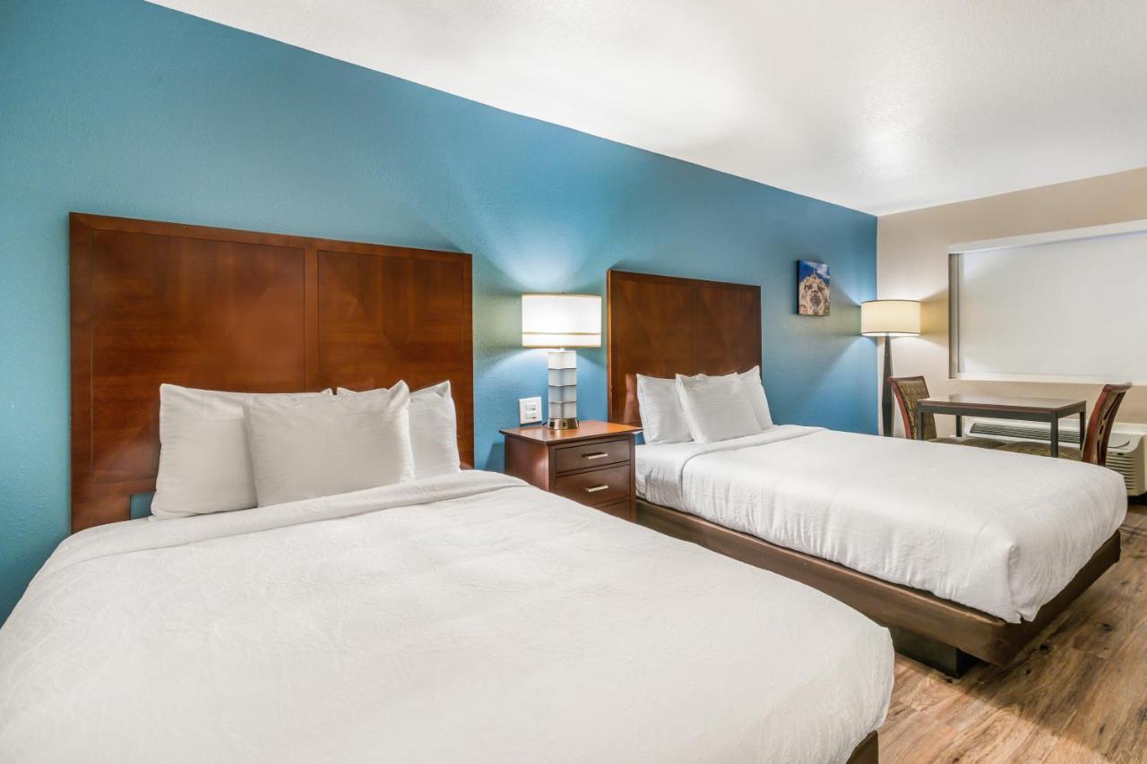 Hotel Hacienda At Ontario Ranch מראה חיצוני תמונה