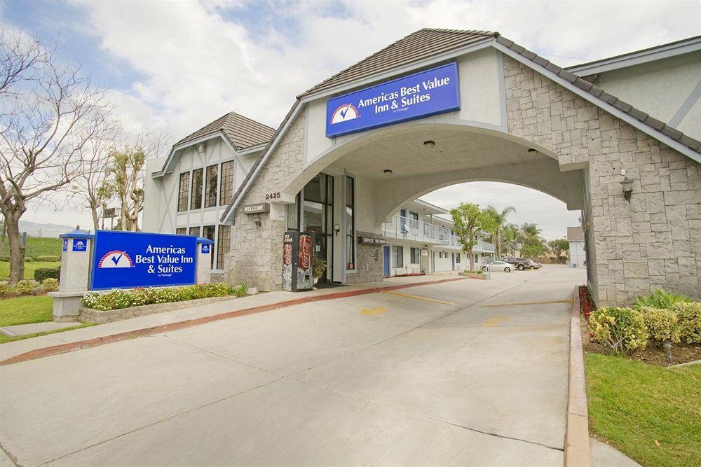 Hotel Hacienda At Ontario Ranch מראה חיצוני תמונה
