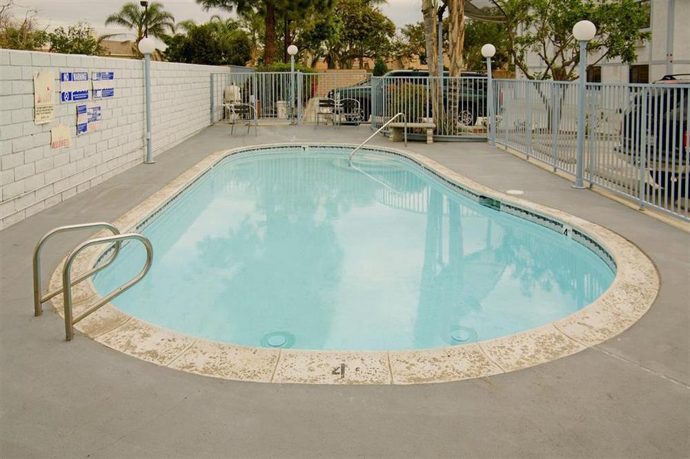 Hotel Hacienda At Ontario Ranch מתקנים תמונה